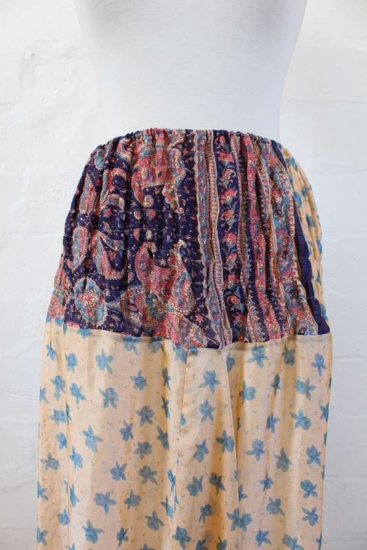 100% SILK INDIAN PRINTED WIDE LEG HAREM PANTS - SIZE M