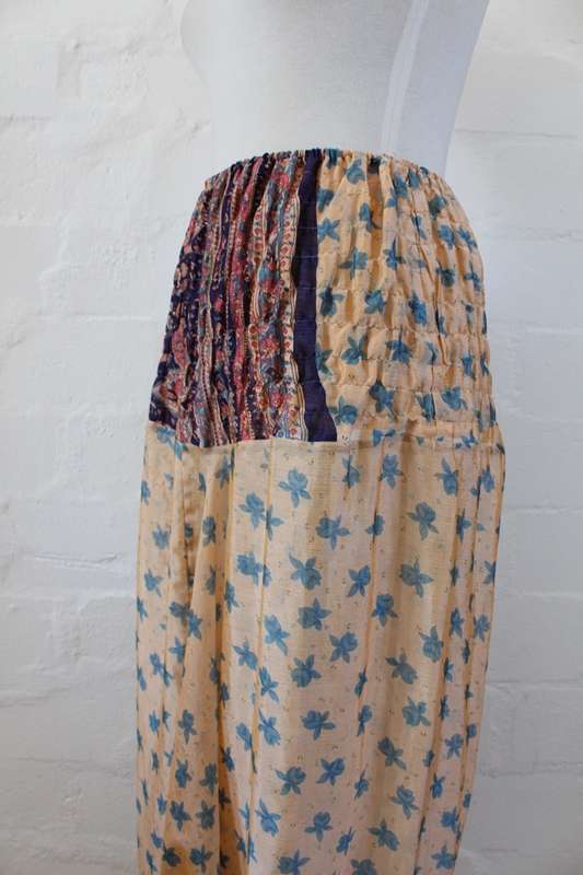 100% SILK INDIAN PRINTED WIDE LEG HAREM PANTS - SIZE M
