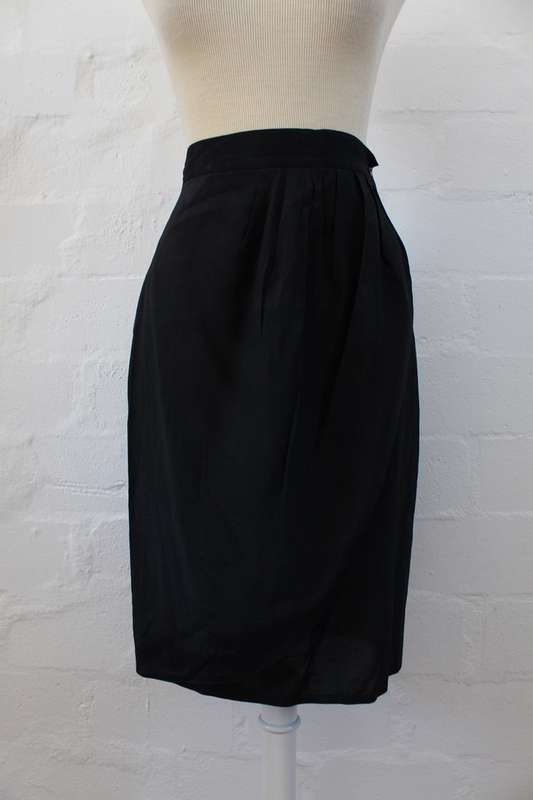 VINTAGE BLACK CROSS-OVER WRAP HIGH WAIST SKIRT - SIZE 8