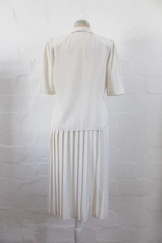 VINTAGE CREAM TWO PIECE BLOUSE PLEATED SKIRT SET - SIZE 8