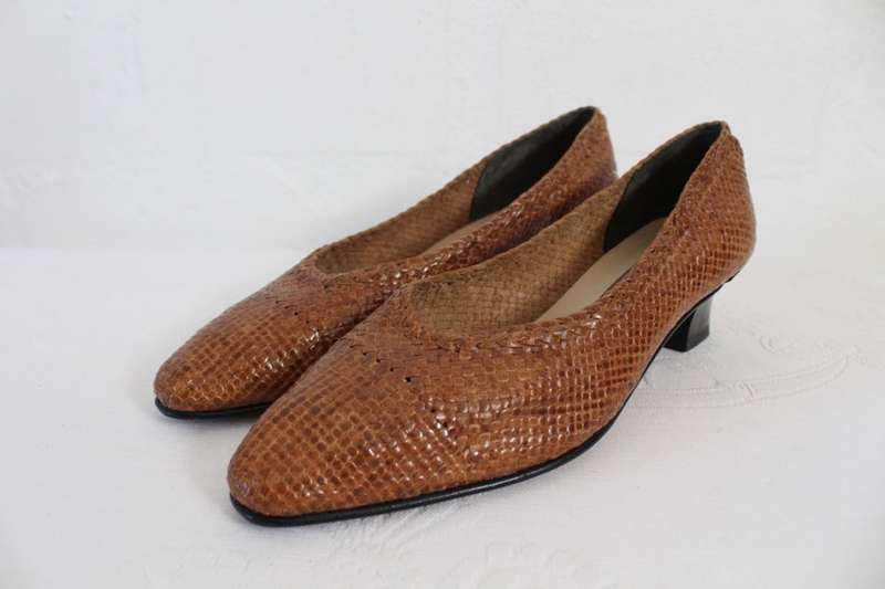 *BALLY* VINTAGE GENUINE LEATHER WOVEN BROWN HEELS SHOES - SIZE 5