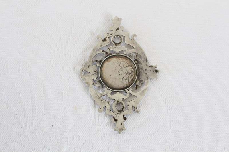 VINTAGE CATHOLIC SILVER MOTHER MARY BABY JESUS PENDANT FOR NECKLACE