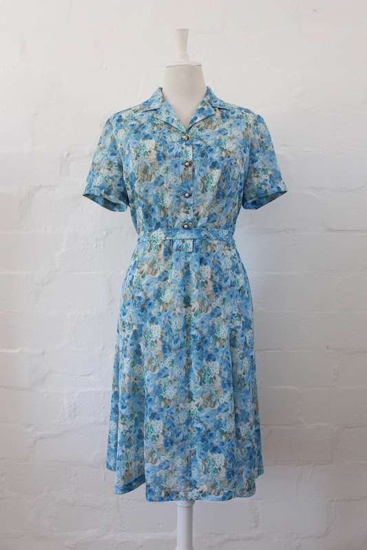 VINTAGE BLUE FLORAL PRINTED TIE WAIST DAY DRESS - SIZE 14