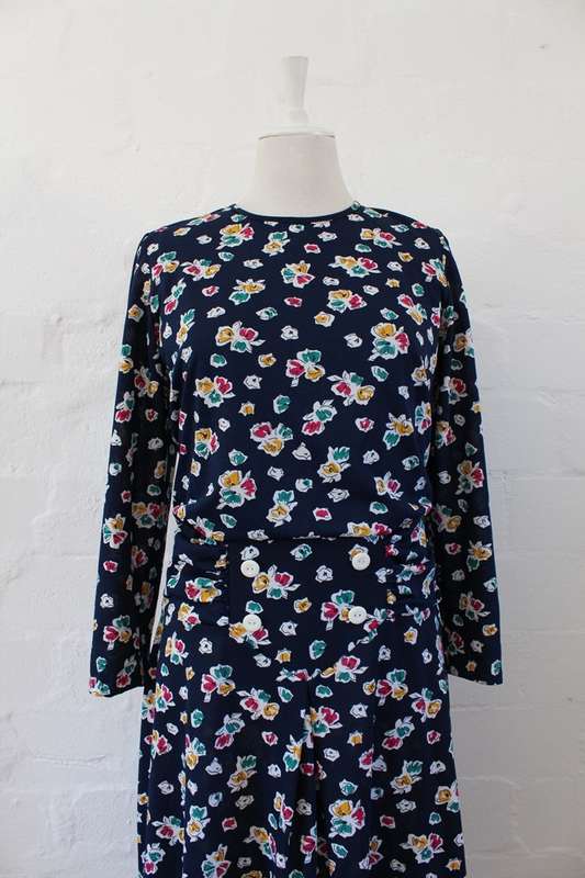VINTAGE NAVY BLUE FLORAL PRINT LONG SLEEVE DRESS - SIZE 12