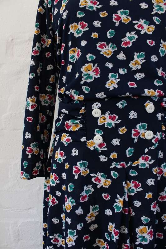 VINTAGE NAVY BLUE FLORAL PRINT LONG SLEEVE DRESS - SIZE 12