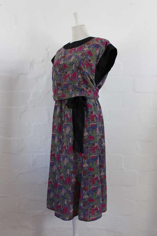 VINTAGE ABSTRACT PRINTED PINK BLACK DAY DRESS - SIZE 14