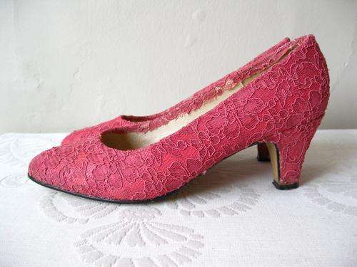 VINTAGE PINK GENUINE LEATHER & LACE HIGH HEELS SHOES - SIZE 3