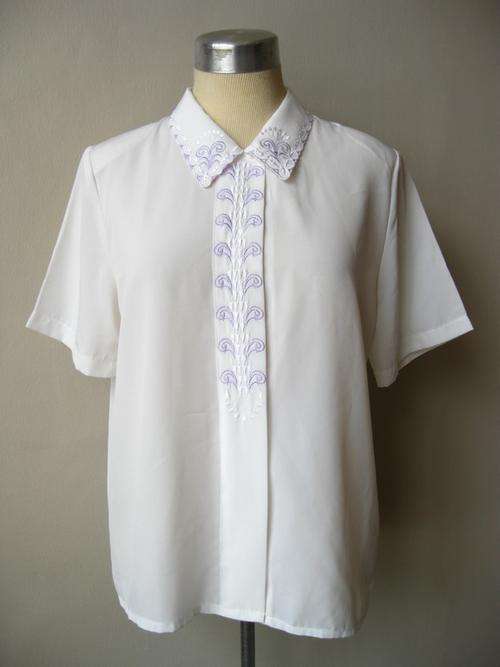 VINTAGE EMBROIDERED WHITE PURPLE SHORT SLEEVE BLOUSE TOP SHIRT - SIZE 16