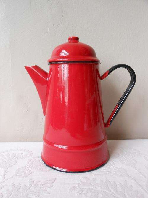 VINTAGE ENAMELWARE RED TEAPOT KETTLE COFFEE POT - MADE IN POLAND