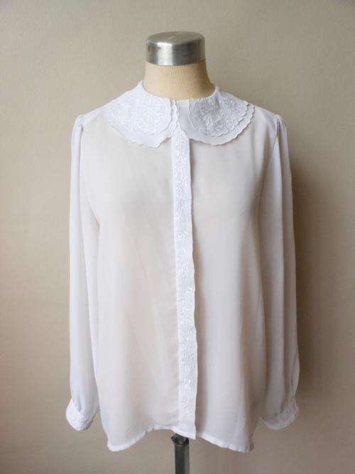 VINTAGE WHITE PETER PAN COLLAR EMBROIDERED LONG SLEEVE BLOUSE TOP SHIRT - SIZE 16