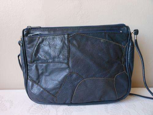 VINTAGE GENUINE LEATHER NAVY BLUE PATCH SLING BAG HANDBAG