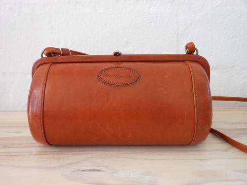 *COCCINELLA* VINTAGE DESIGNER GENUINE LEATHER TAN BROWN BOX SLING BAG HANDBAG - WEST GERMANY