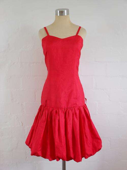 *CLEARANCE SALE - 66% OFF* VINTAGE RETRO RED DROP WAIST BUBBLE SKIRT COCKTAIL PARTY DRESS - SIZE 8