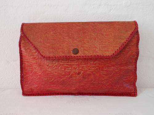 VINTAGE GENUINE LEATHER HAND MADE RED BROWN TOOLED EMBOSSED CLUTCH PURSE BAG HANDBAG