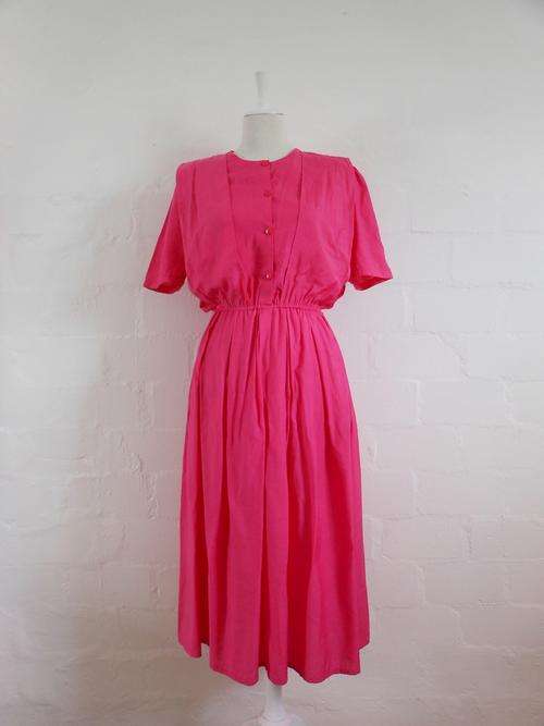 VINTAGE HOT PINK SHORT SLEEVE BUTTON DOWN DAY DRESS - SIZE 10/ 12