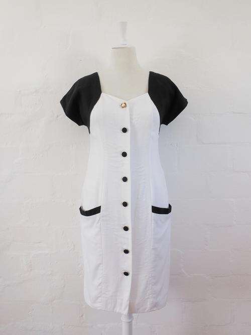 VINTAGE HANNA SZARKA COUTURE CAPE TOWN WHITE BLACK CONTRAST BUTTON DRESS - SIZE 8