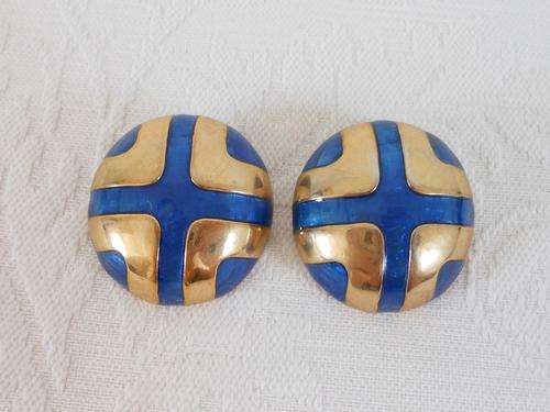VINTAGE ENAMEL BLUE GOLD PLATED LARGE ROUND CLIP-ON EARRINGS