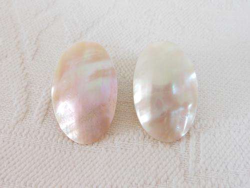 VINTAGE GENUINE MOTHER OF PEARL OVAL CLIP-ON EARRINGS