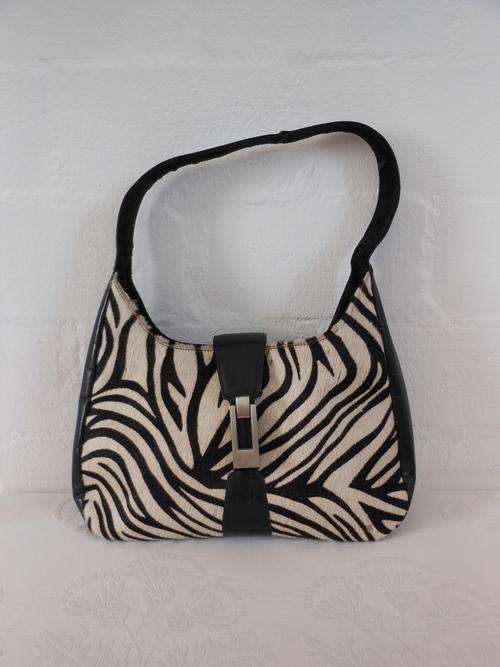 VIVA BAGS OF CALIFORNIA VINTAGE GENUINE LEATHER ZEBRA SUEDE SHOULDER BAG HANDBAG