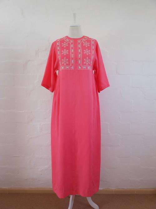 VINTAGE PINK INDIAN KAFTAN STYLE MAXI LONG EMBROIDERED SEQUINED DRESS - SIZE 10