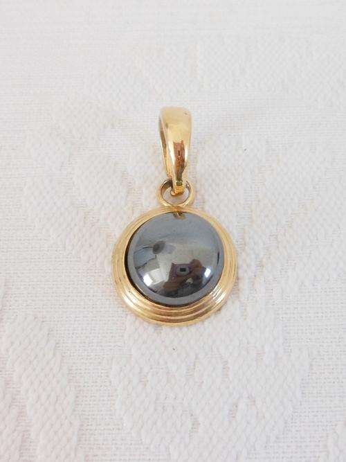 VINTAGE BLACK STONE GOLD PLATED PENDANT FOR NECKLACE