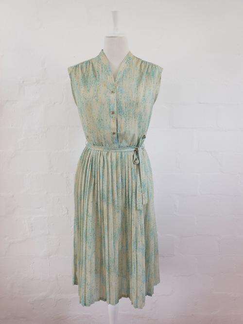 VINTAGE JANE LANFORD GREEN PRINTED PLEATED TIE WAIST SLEEVELESS DAY DRESS - SIZE 14