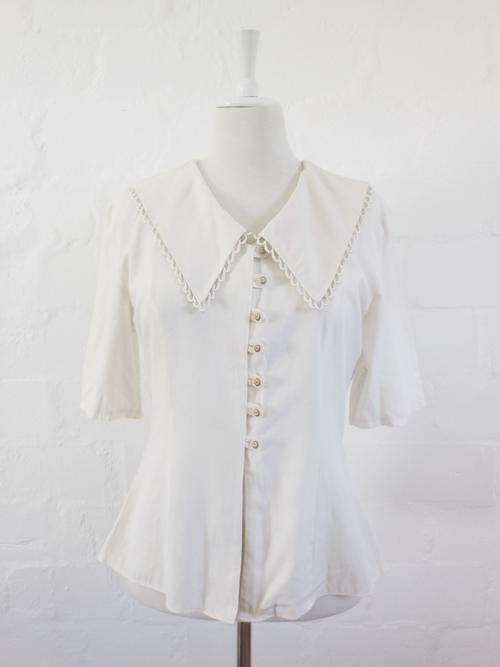 *MID-YEAR SALE - 25% OFF!* VINTAGE PETER PAN COLLAR CREAM SHORT SLEEVE TOP BLOUSE SHIRT - SIZE 8