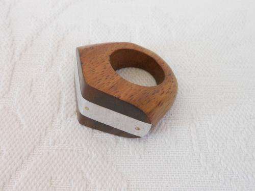 VINTAGE WOODEN SILVER PLATED RING - SIZE L
