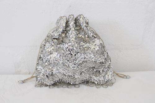 VINTAGE SILVER SEQUIN BEADED DRAWSTRING CLUTCH EVENING BAG POUCH
