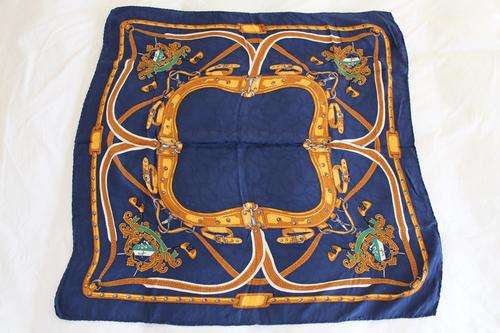 *MARTINA PINKENBURG* 100% SILK DESIGNER VINTAGE NAVY GOLD SCARF