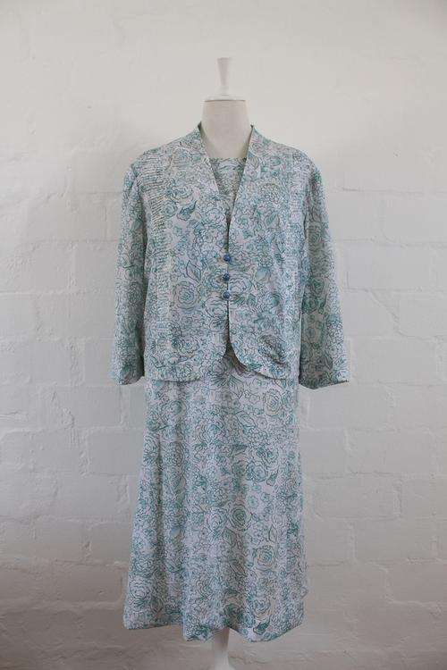 VINTAGE FLORAL PRINT WHITE GREEN TWO PIECE DRESS JACKET SUIT - SIZE 18