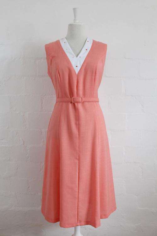 VINTAGE PEACH ORANGE BELTED DAY DRESS - SIZE 12
