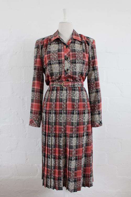 VINTAGE PLAID CHECK PRINT PLEATED BELTED LONG SLEEVE DRESS - SIZE 14