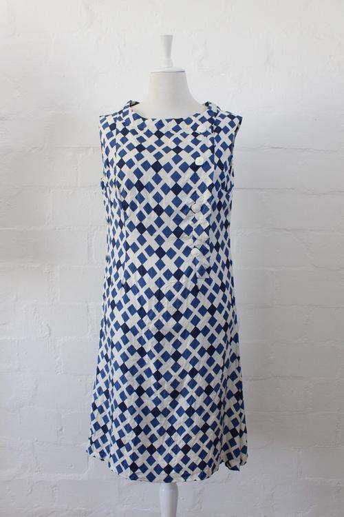 VINTAGE SILK WHITE BLUE DIAMOND CHECK PRINT SHIFT DRESS - SIZE 12