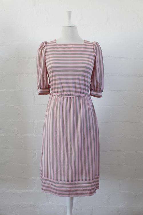 VINTAGE STRIPED GREY PINK DAY DRESS - SIZE 8