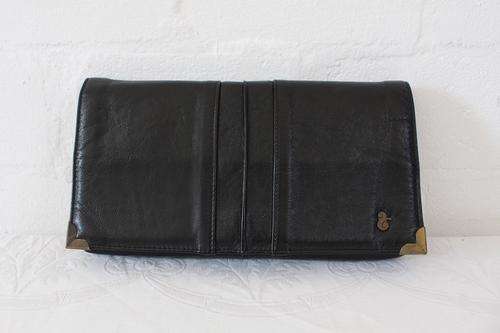 VINTAGE BLACK GENUINE LEATHER CLUTCH PURSE BAG
