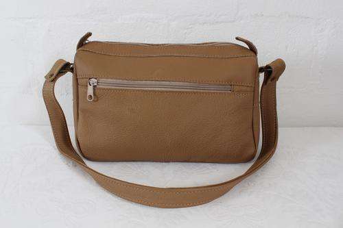 VINTAGE BROWN TAN GENUINE LEATHER SHOULDER BAG HANDBAG