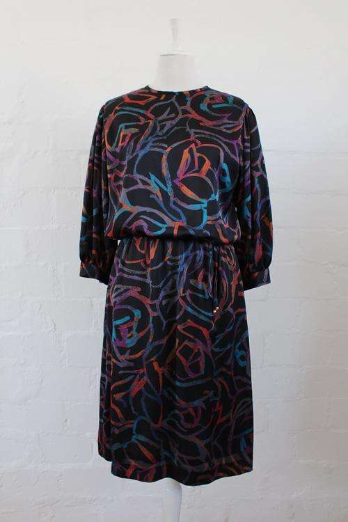 VINTAGE BLACK ABSTRACT FLORAL PRINT LONG SLEEVE DRESS - SIZE 12