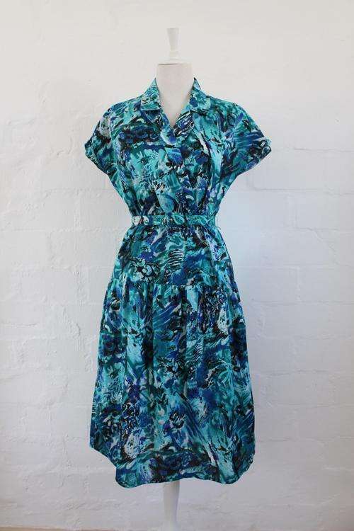 VINTAGE ABSTRACT PRINTED GREEN BLUE BELTED DAY DRESS - SIZE 12