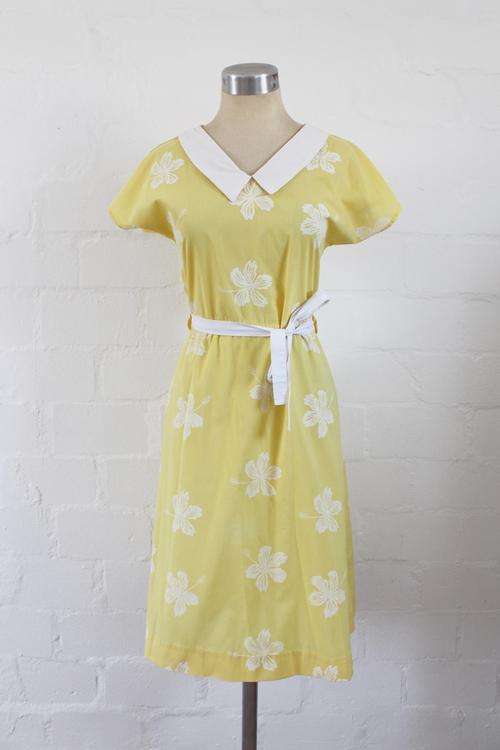 VINTAGE YELLOW WHITE FLORAL PRINT TIE WAIST DAY DRESS - SIZE 10