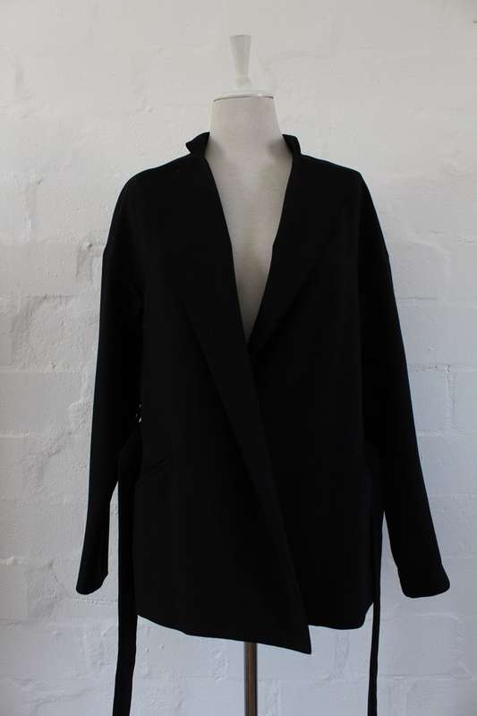 *FLASH SALE - 50% OFF!* *STILE BENETTON* DESIGNER BLACK TIE WAIST COAT JACKET - SIZE 10