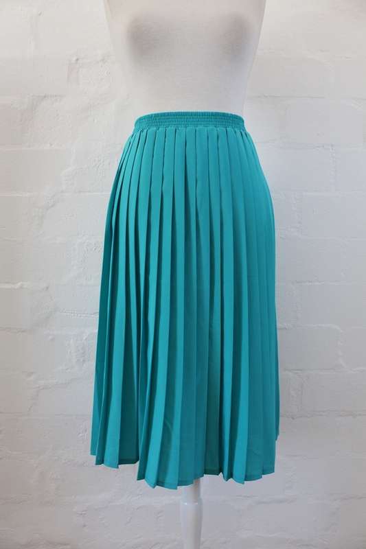 VINTAGE PLEATED BLUE TURQUOISE SKIRT - SIZE 12