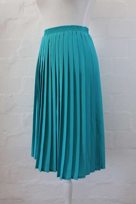 VINTAGE PLEATED BLUE TURQUOISE SKIRT - SIZE 12
