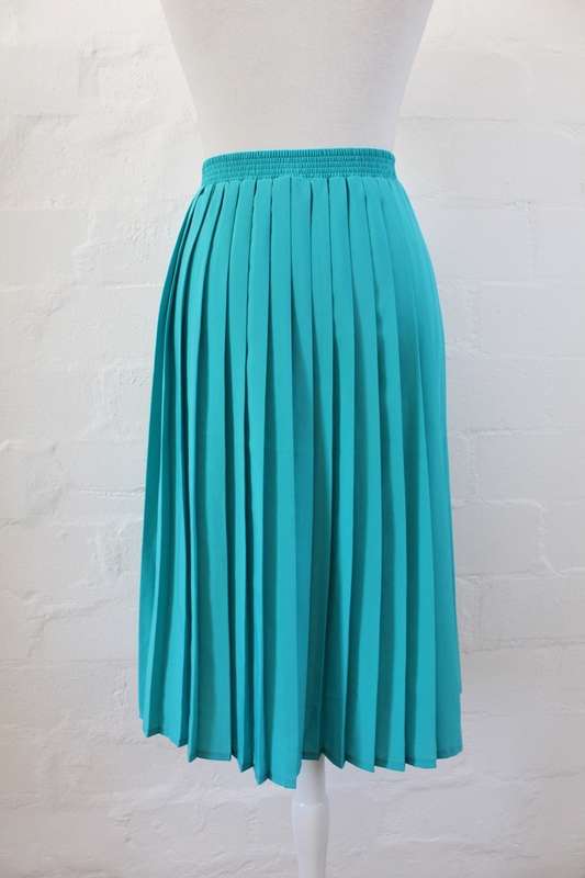 VINTAGE PLEATED BLUE TURQUOISE SKIRT - SIZE 12