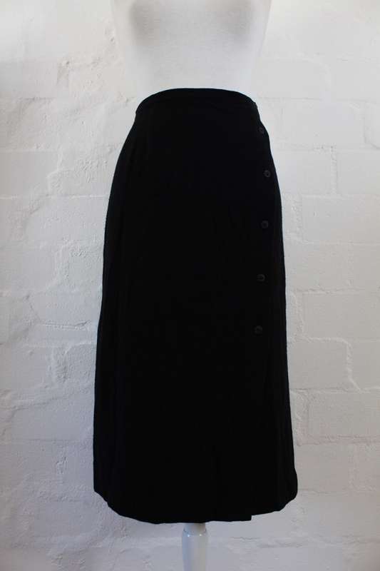 VINTAGE BLACK WOOL BUTTON DOWN WRAP SKIRT - SIZE 14