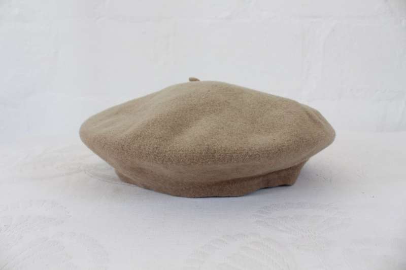 100% WOOL LAMBERET OF ENGLAND VINTAGE DESIGNER BERET HAT