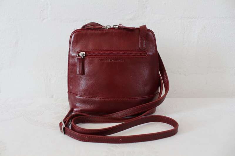 *GREEN CROSS* GENUINE LEATHER DESIGNER RED SLING HANDBAG BAG