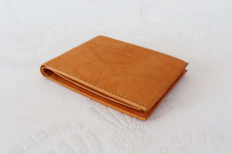 *NEW* GENUINE LEATHER MEN'S TAN BROWN BI-FOLD WALLET