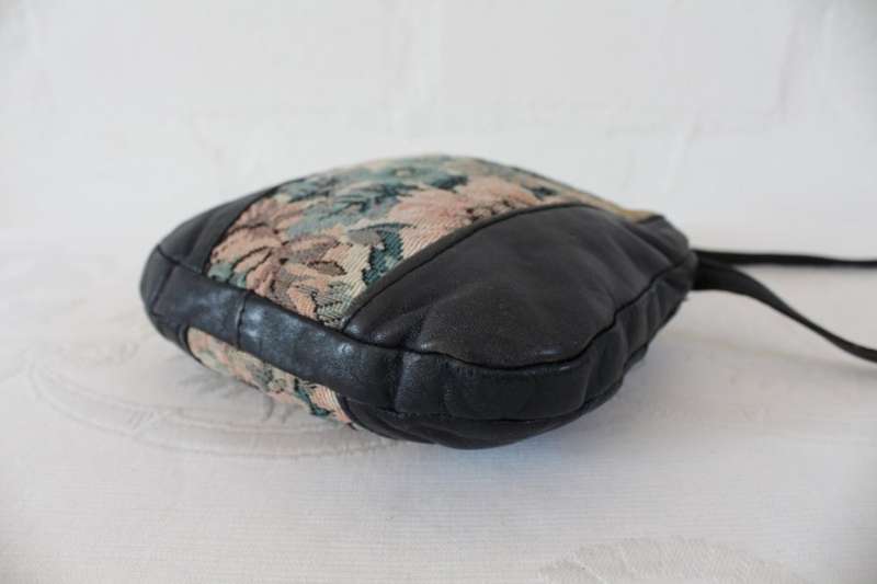 VINTAGE FLORAL TAPESTRY NAVY GENUINE LEATHER SMALL HANDBAG BAG PURSE