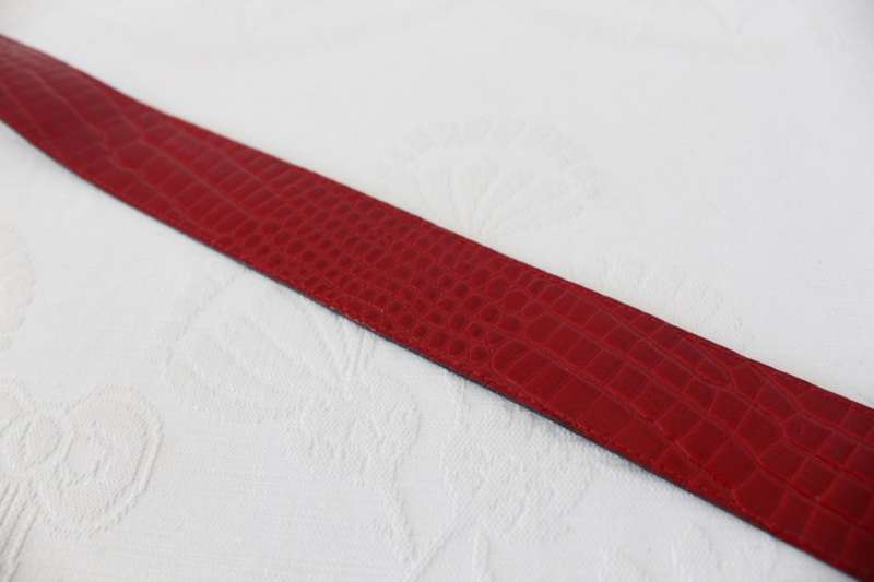 VINTAGE GENUINE LEATHER RED CROC PRINT WAIST BELT